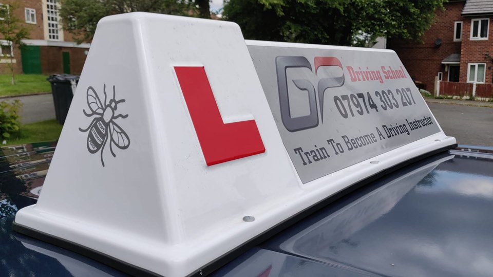 roofbox cheap driving lessons cheadle Hulme